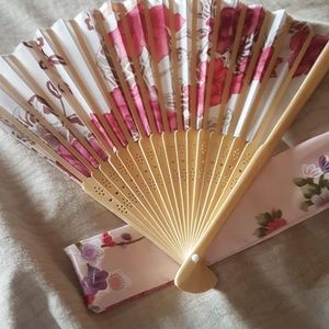 Meet your Posher, Hana